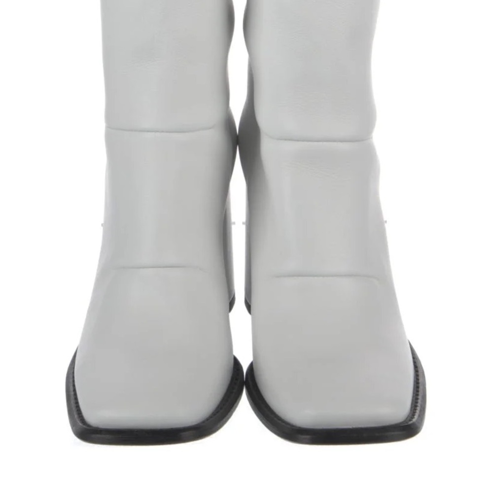 Louis Vuitton Boots Sz 37 US 7 . - Picture 6 of 9